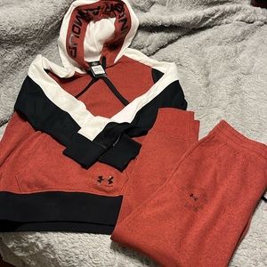 NWT Women’s Under Armour Being sold as a Set: Large Top  Medium Bottom